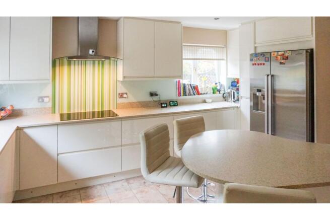Kitchen/Breakfast