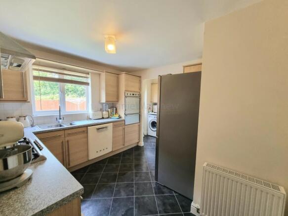 Kitchen/ Breakfast Room