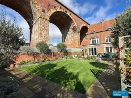 14, Low Church Wynd, Yarm TS15 9BA