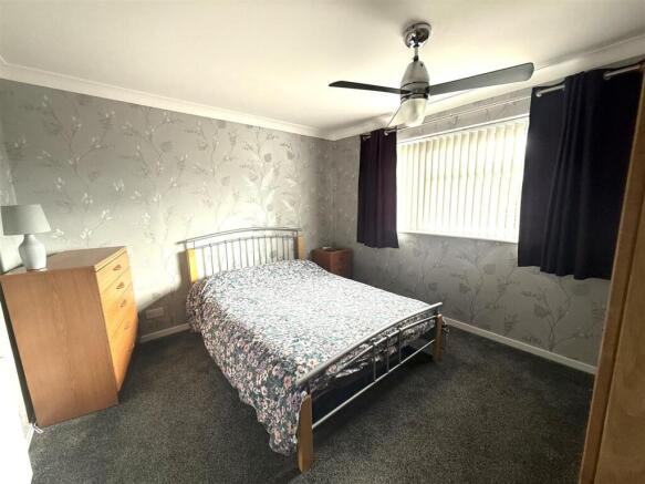61 leahall bed.jpeg