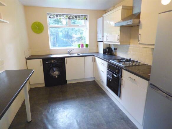 Kitchen: