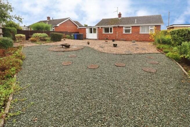 Manor Road, Saxilby photo 4