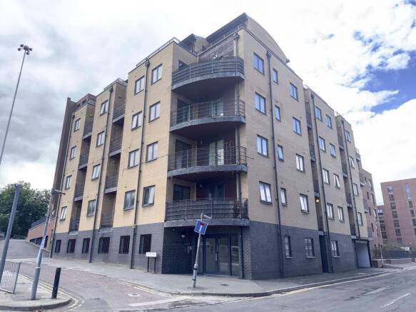 THECHATHAM134THECHATHAM13420260911-exterior-1-g...