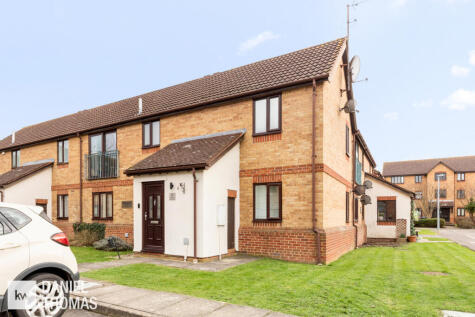 DANIEL THOMAS | Ashleigh Court, Waltham Abbey, EN9 3AG