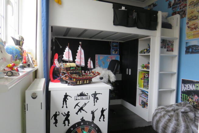 Photo 11