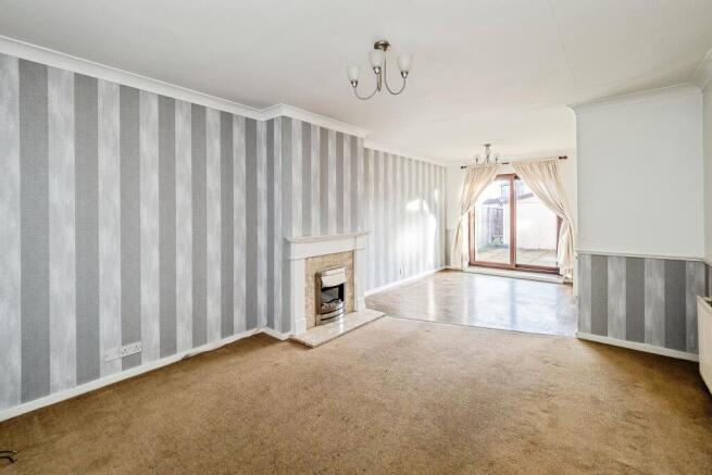 3 bed Terraced for sale Image 4