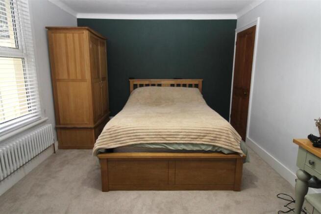Bed 1.JPG