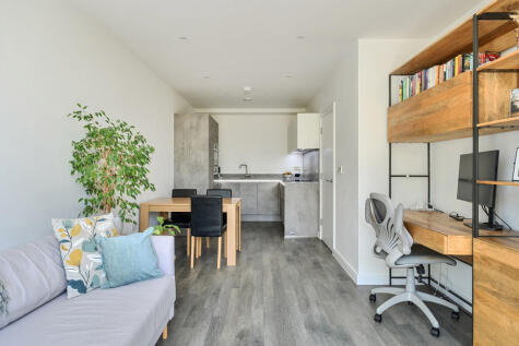 Kelton House, Acton, LONDON, W3