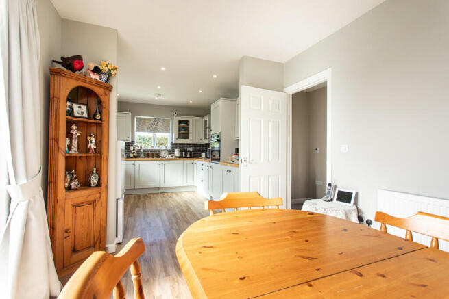 Kitchen/dining ro...