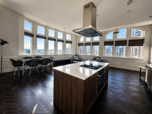Living Kitchen dining.png