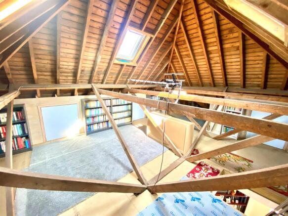 Loft 1.jpg