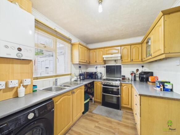 Kitchen Presented by James Hillier of Ewemove Bexl