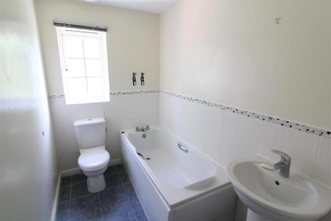 Bathroom.JPG