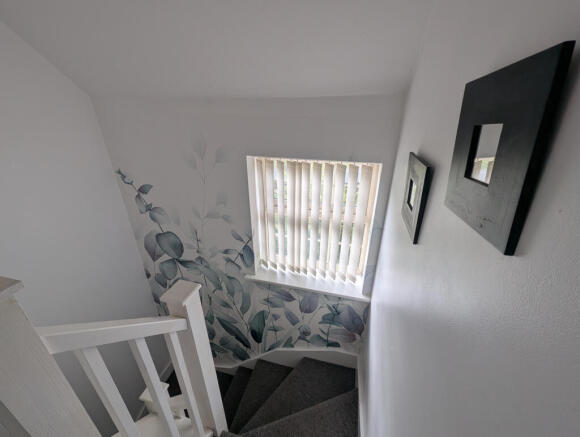1 bed Duplex to rent Image 12