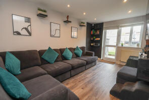67, Donald Woods Gardens, Surbiton KT5 9NP