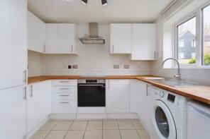69, Donald Woods Gardens, Surbiton KT5 9NP