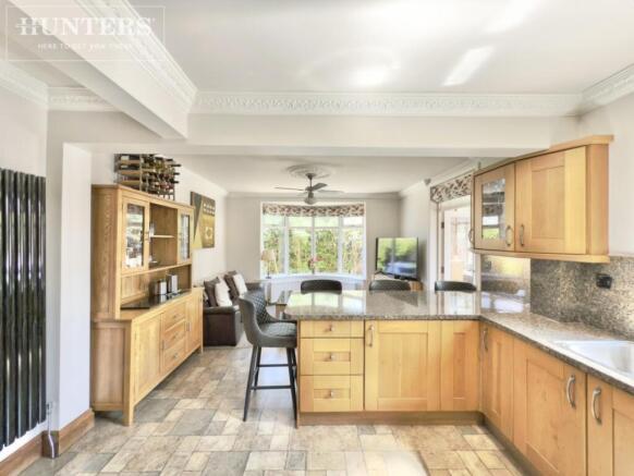 4 bed Detached for sale Image 5