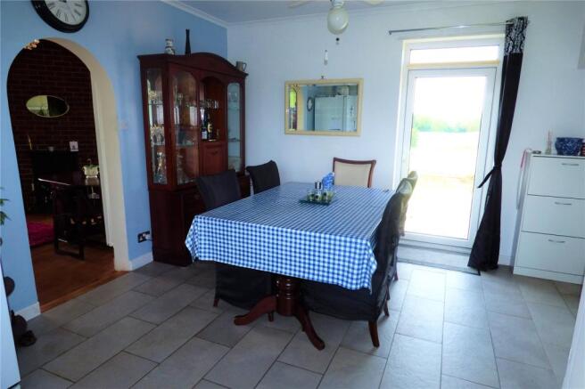 Breakfast Room