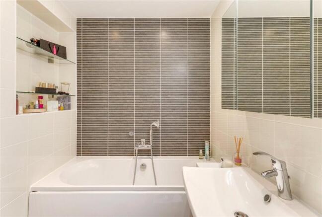 En-Suite Bathroom