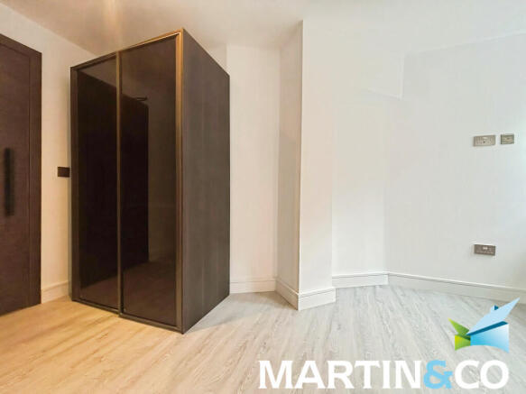 1 bed Apartment to rent Image 10