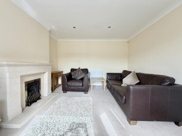 3 bed Semi-Detached for sale Image 7