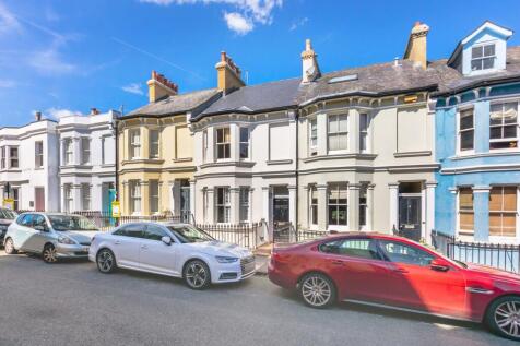 St. Johns Terrace, Lewes, BN7