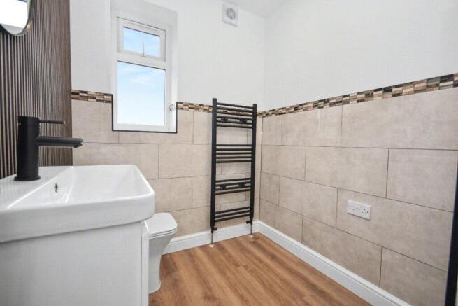 3 bed Terraced for sale Image 7