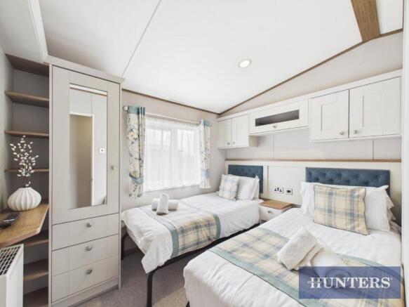 2 bed Park Home for sale Image 10