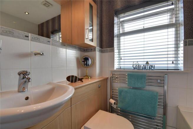 3 bed Detached for sale Image 6
