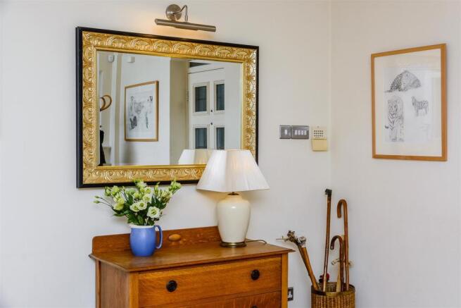 8314278-interior23.jpg