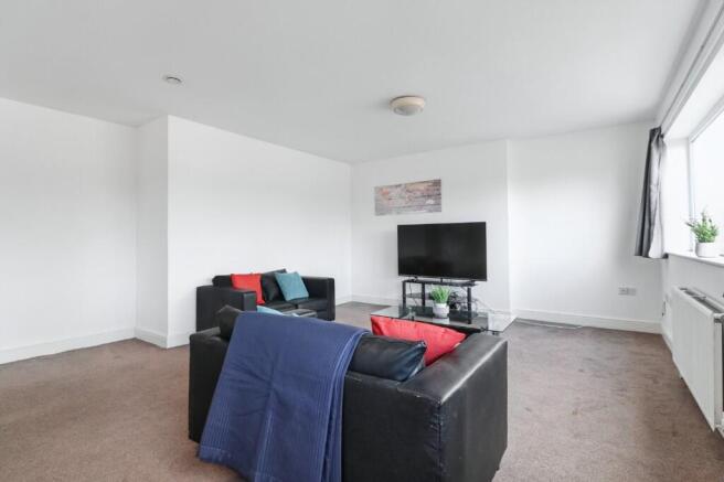 6 bed House of Multiple Occupation for sale Image 7