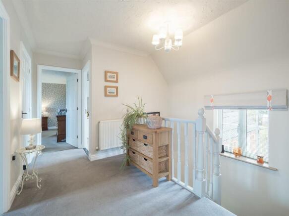 24 Millfield Close-22.jpg