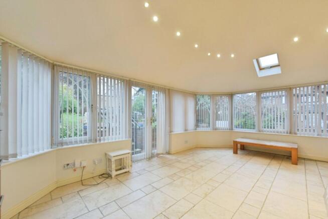 3 bed Bungalow for sale Image 10