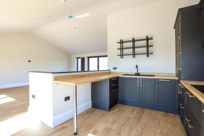 2 bed Village House for sale Image 12