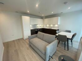 1804, Menara Point, Affinity View, Stratford, London E16 4EF