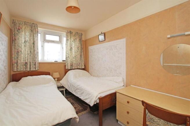 45WL - Bedroom two.jpg