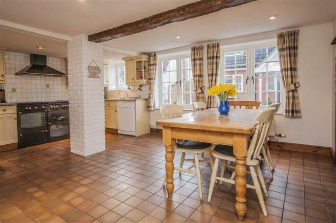 Kitchen/Dining Room