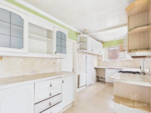 3 bed Semi-Detached for sale Image 5