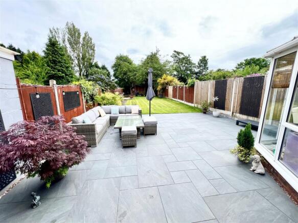 SR120 Garden1NEW.jpg