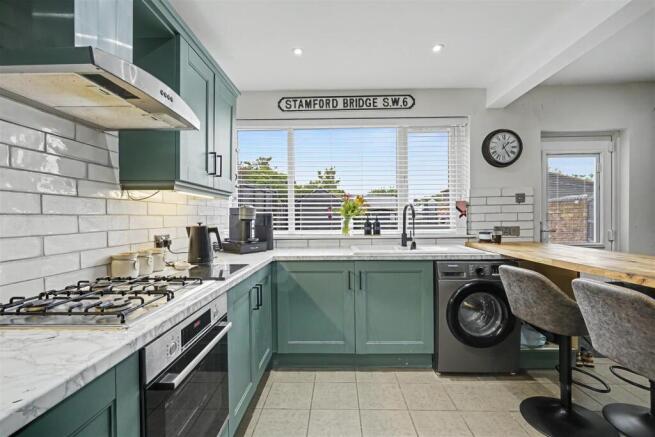 Kitchen Diner 1_2.jpeg