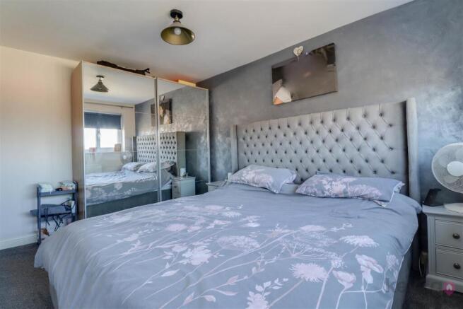 3 bed Detached for sale Image 11