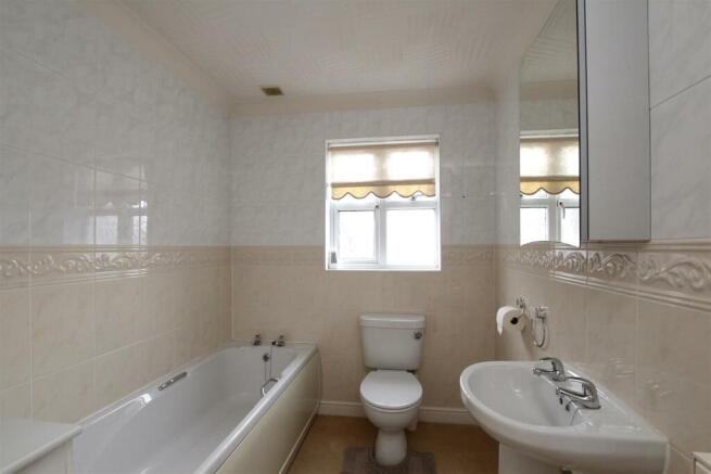 Bathroom.JPG