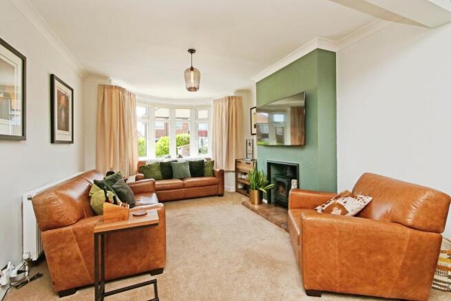 4 bed Semi-Detached for sale Image 6