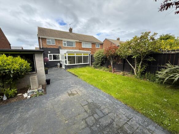 3 bed Semi-Detached for sale Image 4