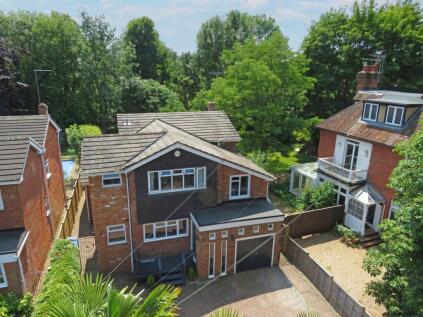 Ray Park Road, Maidenhead, SL6