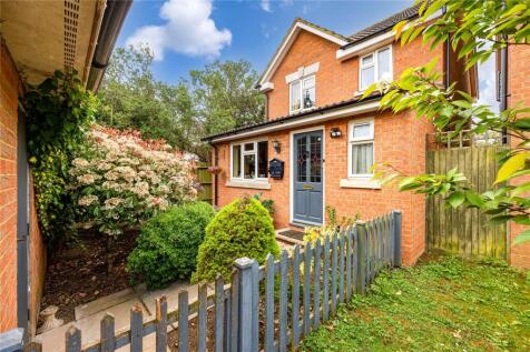 Randall Drive, Toddington, Bedfordshire, LU5