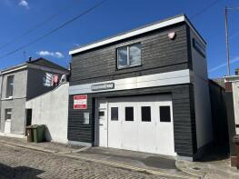 9, Wyndham Lane, Plymouth PL1 5ED