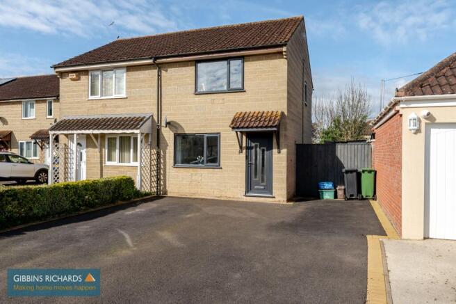 2-bed semi-detached on Oakgrove Way, Bridgwater, TA6, £200,000