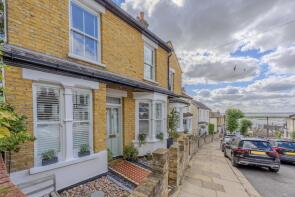 18, Hadleigh Road, Leigh-on-sea SS9 2DY
