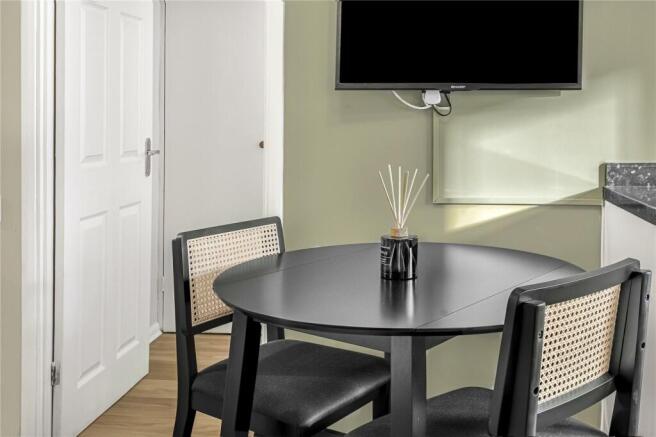 Brockway Close, London, E11 - Widok 4